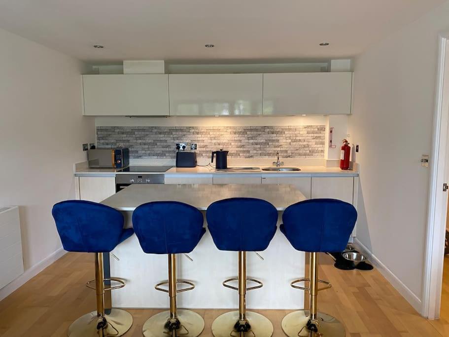 Modern Apartment, Fistral Beach New Quay Exterior foto